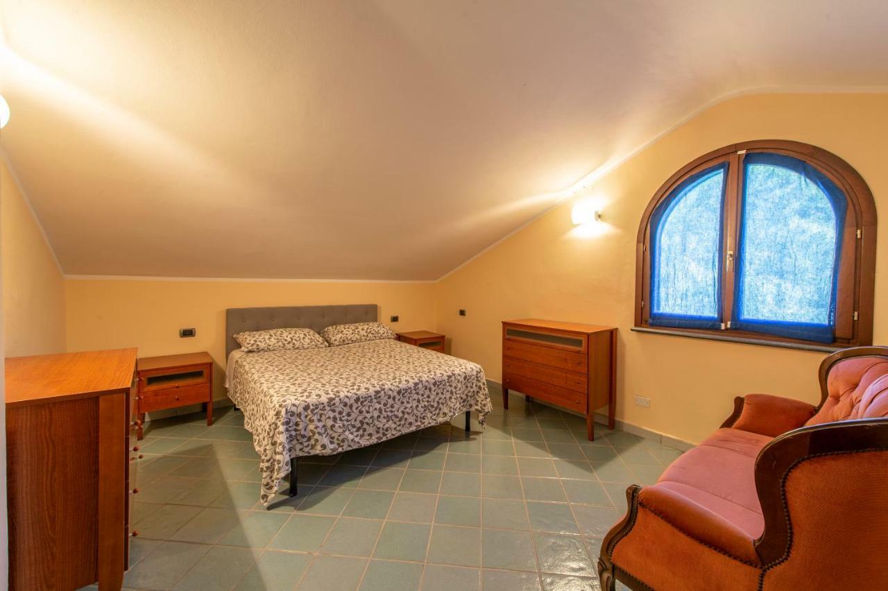 Appartamenti Arco Antico San Bartolomeo Al Mare Exterior photo